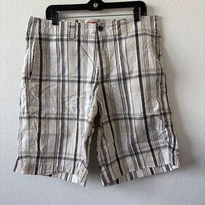 Mossimo Supply Co. Men’s Plaid Flat Front Shorts Size 36